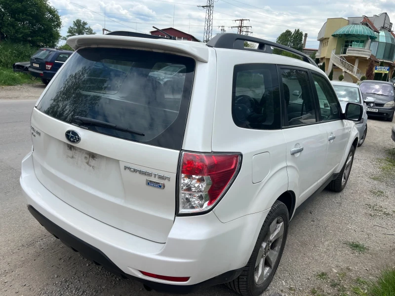 Subaru Forester 2.0 4x4 Панорама, снимка 4 - Автомобили и джипове - 52270826