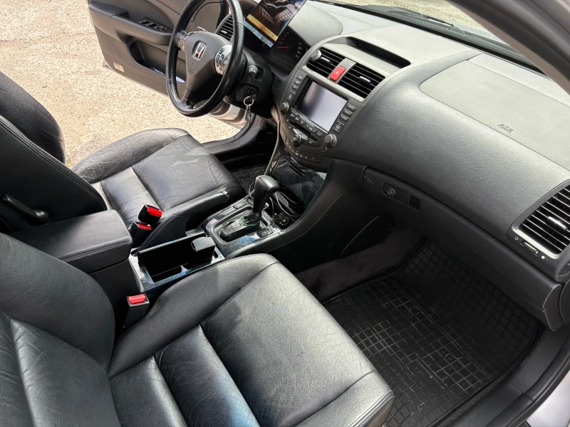 Honda Accord, снимка 10 - Автомобили и джипове - 53434731