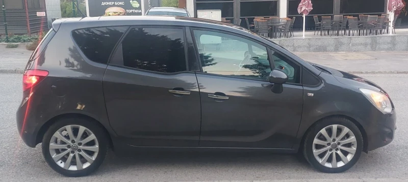 Opel Meriva, снимка 3 - Автомобили и джипове - 53040302