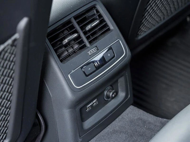 Audi Rs5 Sportback* Quattro* AWD* АвтоКредит* (ЦЕНА ДО, снимка 17 - Автомобили и джипове - 53140577