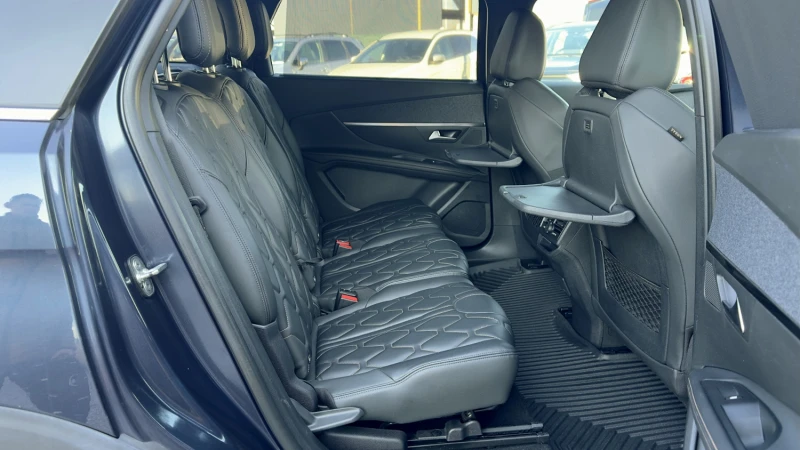 Peugeot 5008 1.6T 180кс.GТLine Aut.Cam360 Carplay Масаж Подгрев, снимка 15 - Автомобили и джипове - 53414538