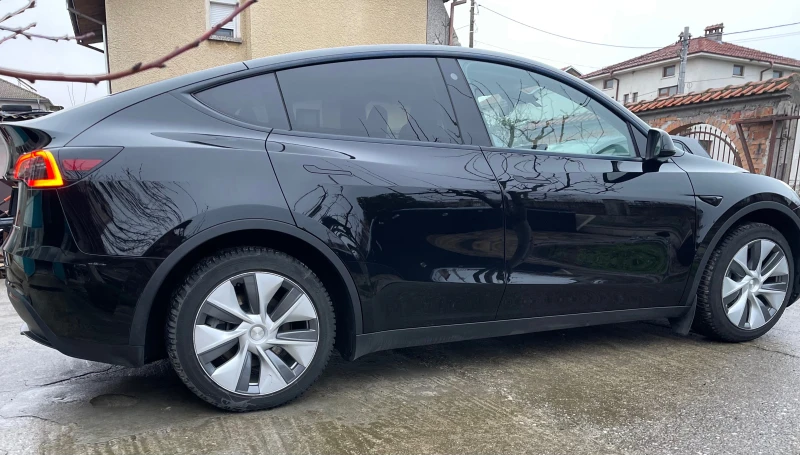 Tesla Model Y Long Range AWD EU, снимка 8 - Автомобили и джипове - 53473617