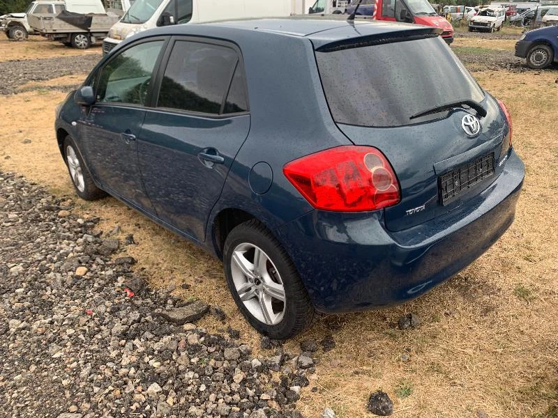 Toyota Auris 1.6i,124кс.,Автоматик, снимка 3 - Автомобили и джипове - 26560401