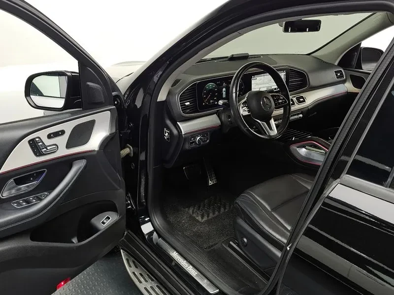 Mercedes-Benz CLE 300 D 4MATIC, снимка 9 - Автомобили и джипове - 54739126