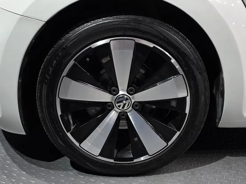 VW Beetle 2.0 Tdi Premium | Mobile.bg � ����������� 5