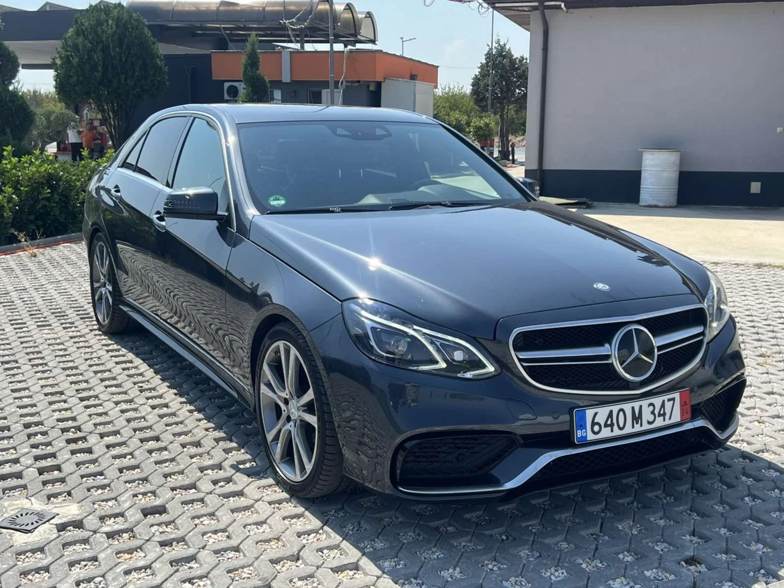 Mercedes-Benz E 350 E63 - изображение 3