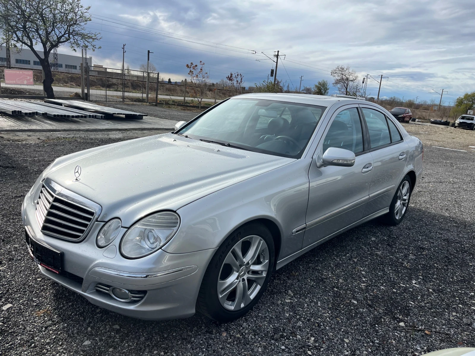 Mercedes-Benz E 350 Avantgarde  - изображение 2