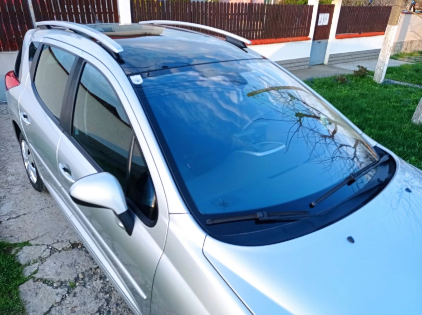 Peugeot 207 1.4i, 95к.130х.км - изображение 5