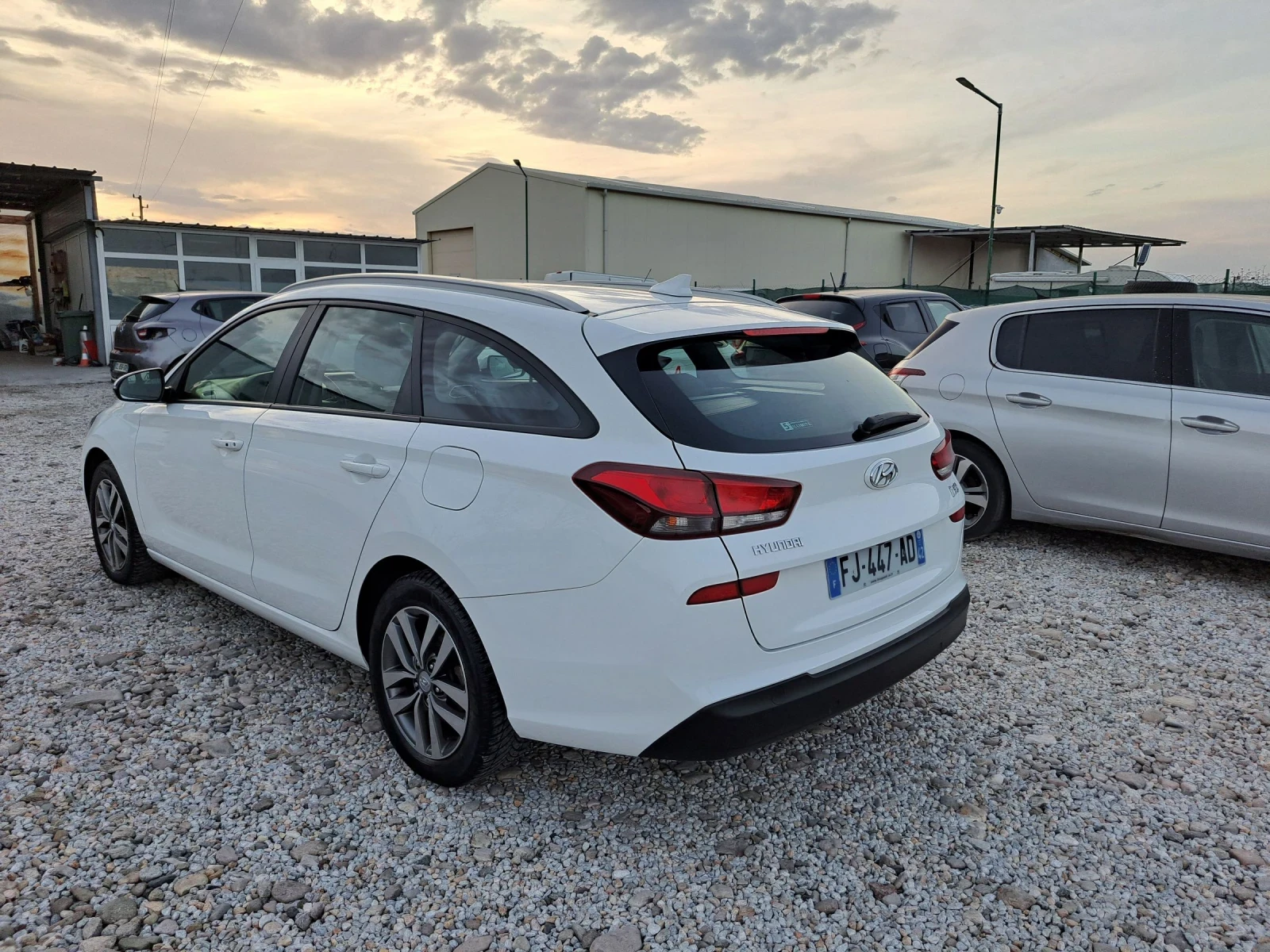 Hyundai I30 1.6 CRDI - изображение 4