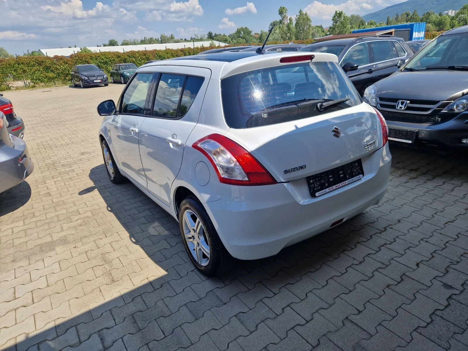 Suzuki Swift 1.2i 4x4 - изображение 5