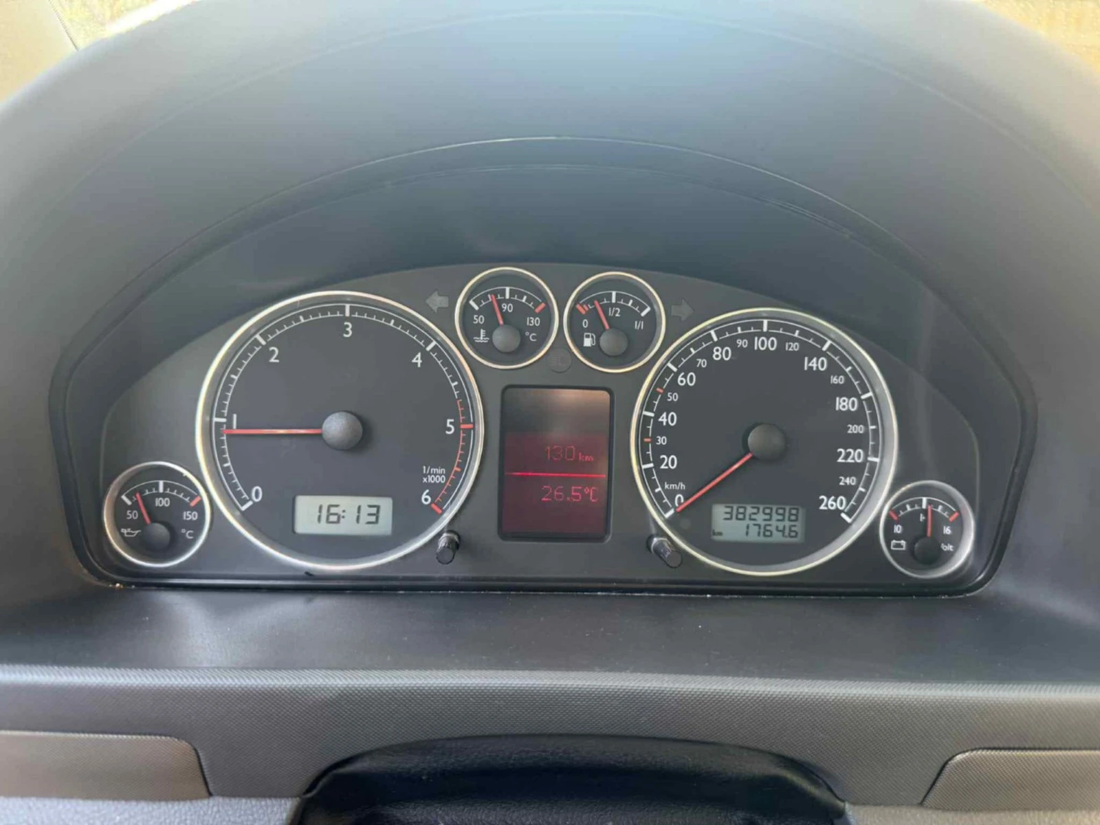 VW Sharan 1.9TDI-150НР - изображение 5