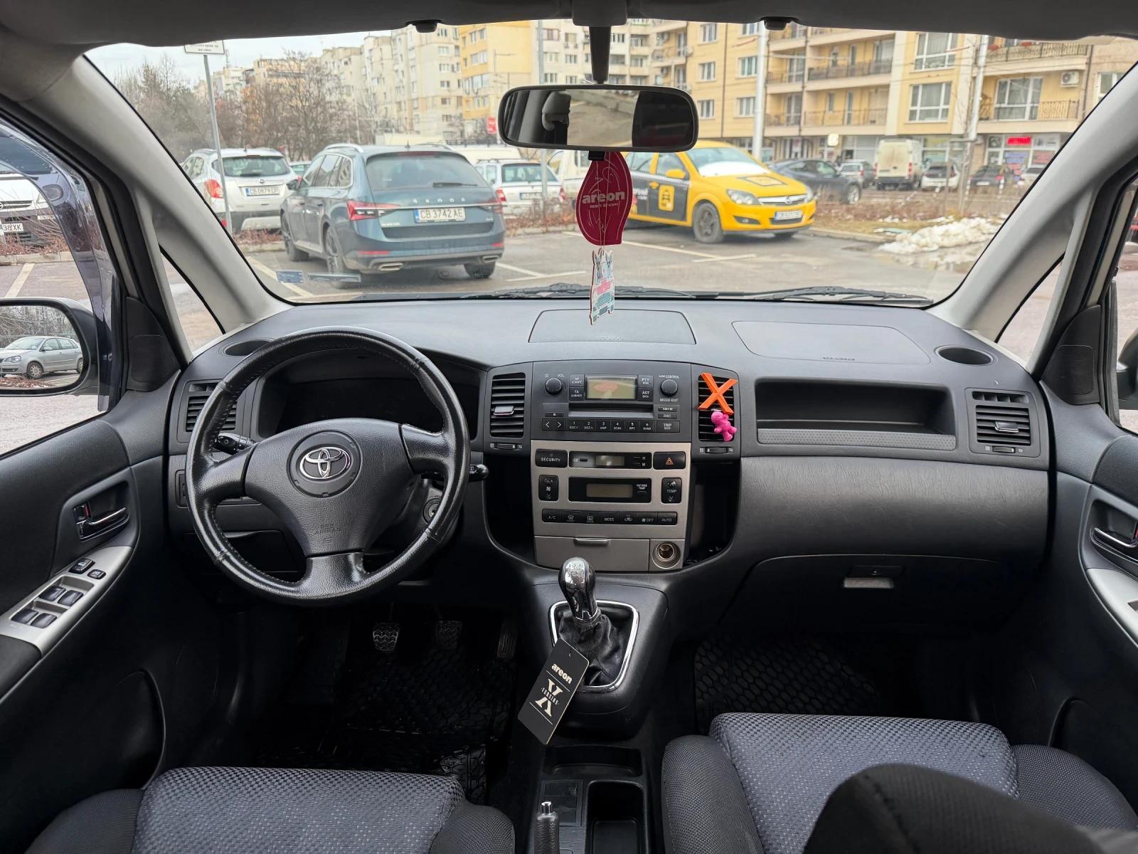 Toyota Corolla verso 2.0 D4D - изображение 8