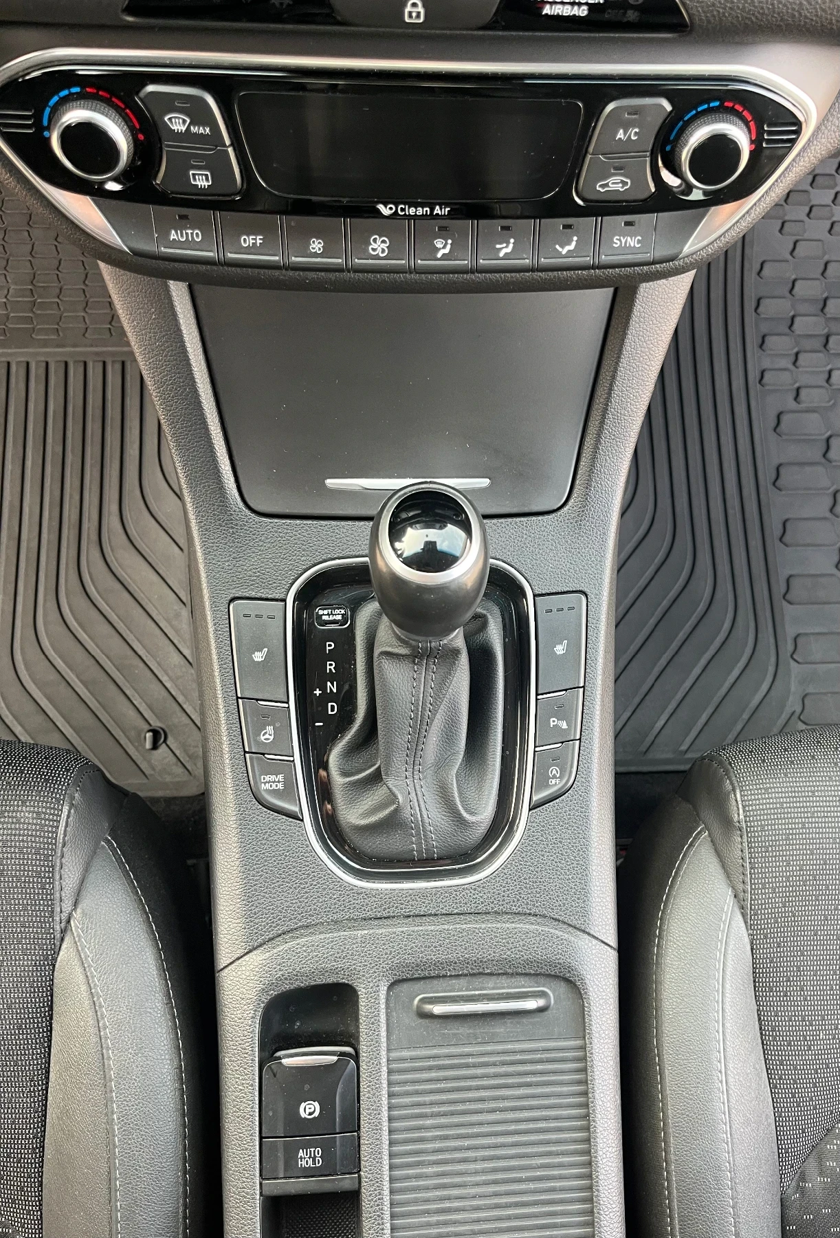 Hyundai I30, снимка 14 - Автомобили и джипове - 53724527