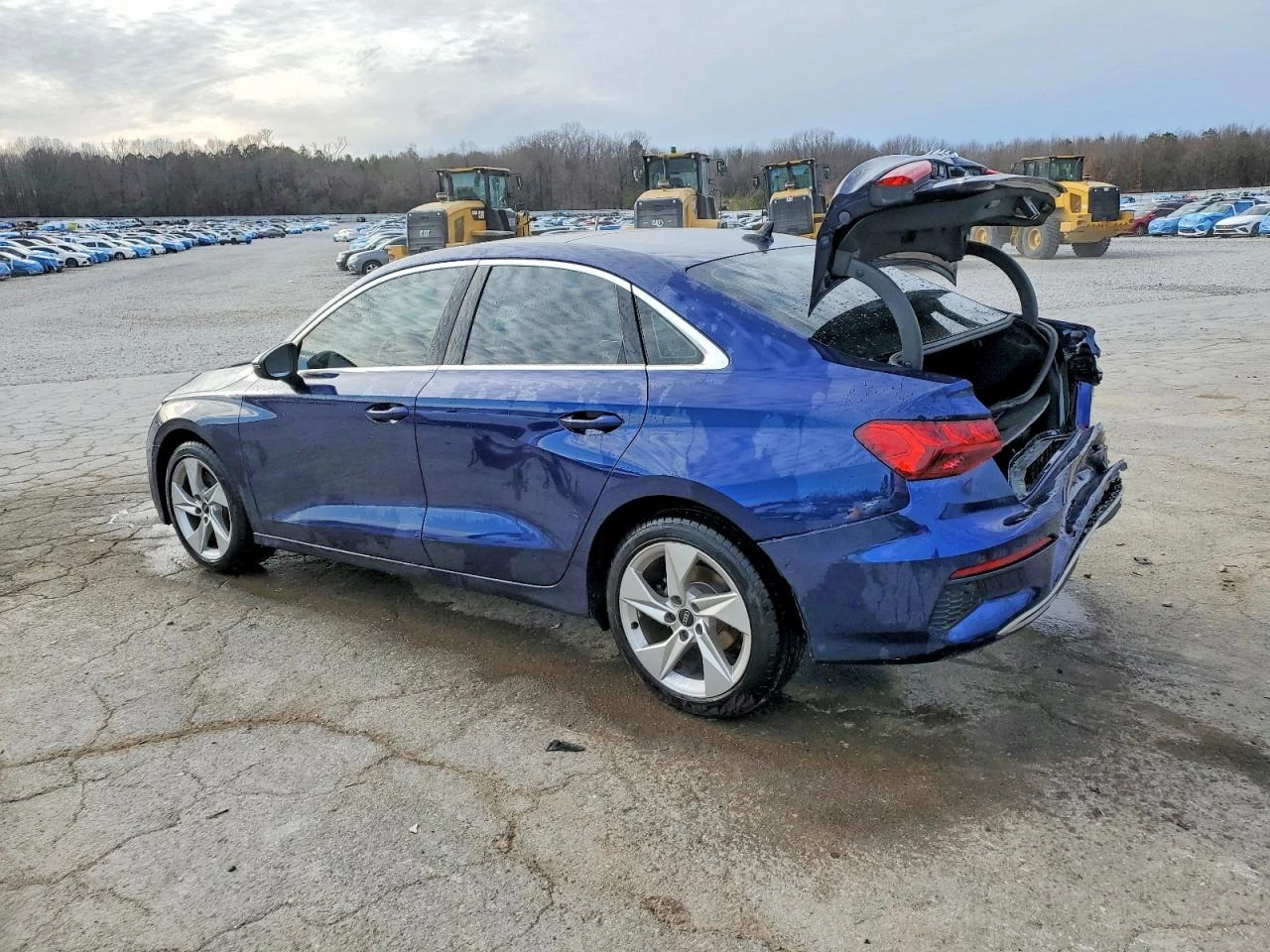 Audi A3 PREMIUM, снимка 4 - Автомобили и джипове - 53835160