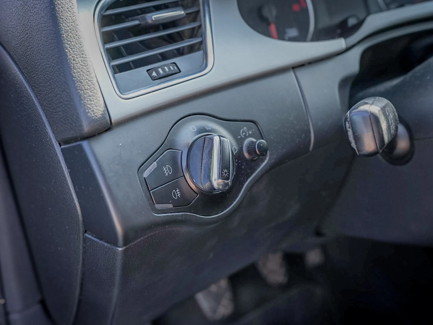 Audi A4, снимка 10 - Автомобили и джипове - 53877210