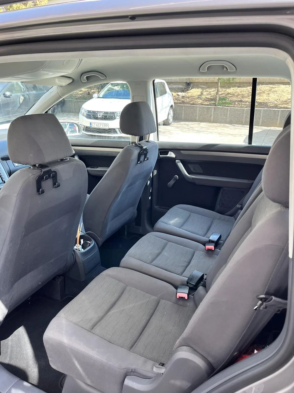 VW Touran 2.0 Метан, снимка 6 - Автомобили и джипове - 53937925