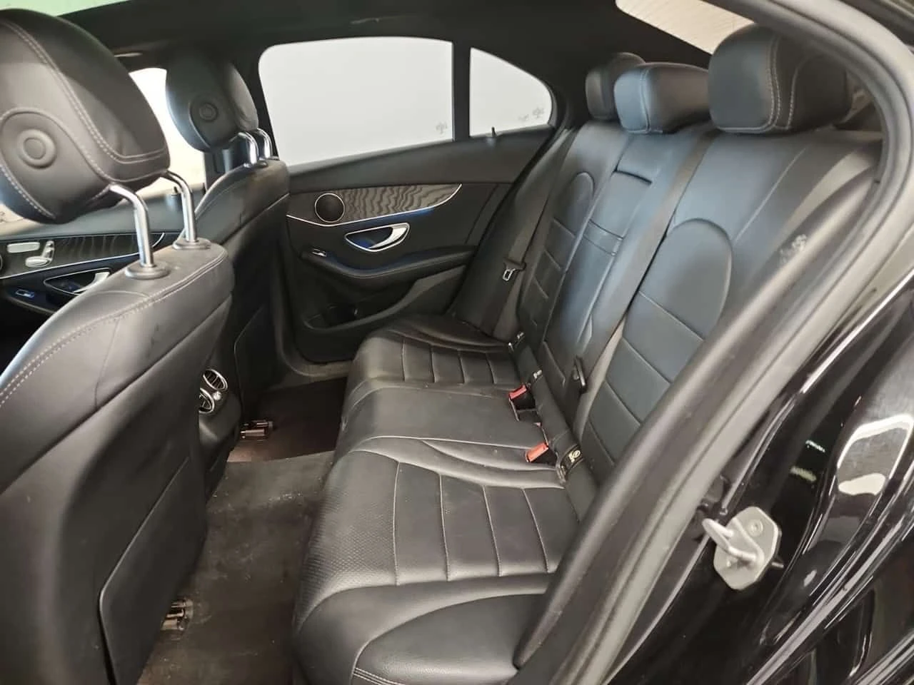 Mercedes-Benz C 300 * CARFAX * ЦЕНА ДО БГ, снимка 11 - Автомобили и джипове - 53995575