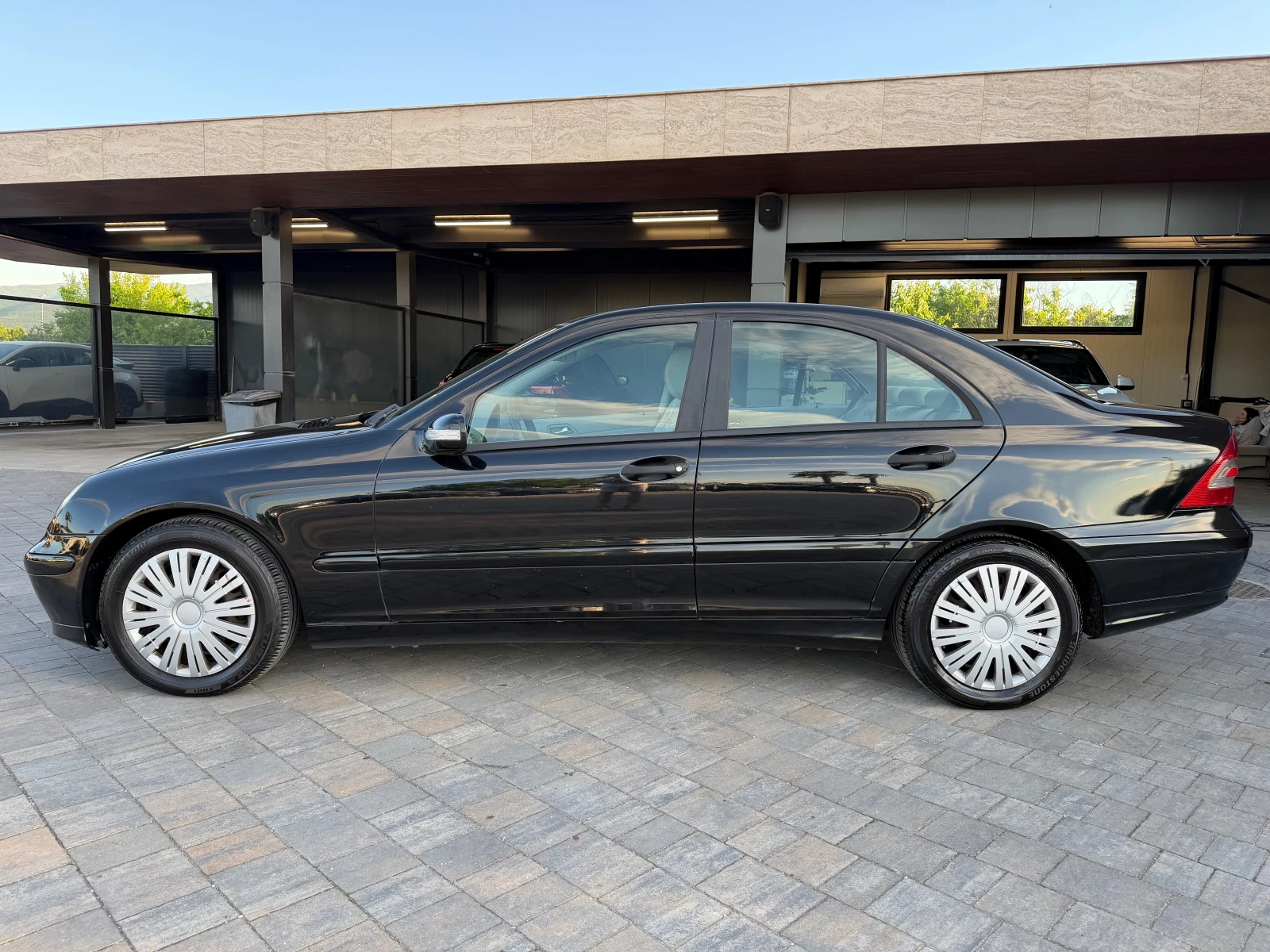 Mercedes-Benz C 220 CDI Facelift, снимка 6 - Автомобили и джипове - 54754244