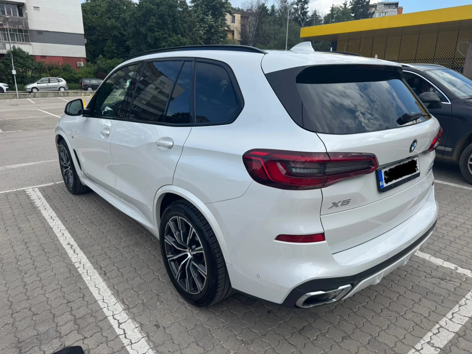 BMW M5 X Drive, снимка 7 - Автомобили и джипове - 55103506