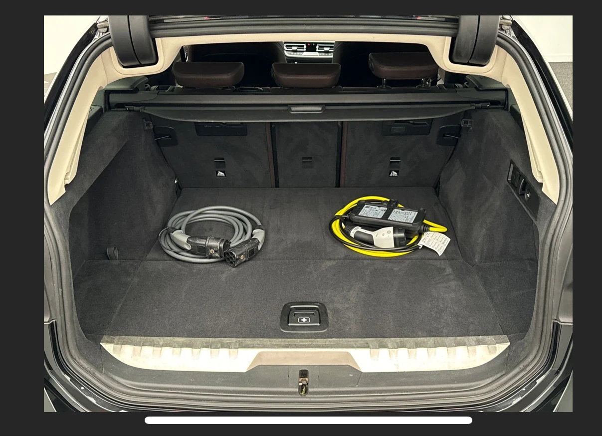 BMW 320 320e Plug-in Hybrid PHEV, снимка 16 - Автомобили и джипове - 55233545
