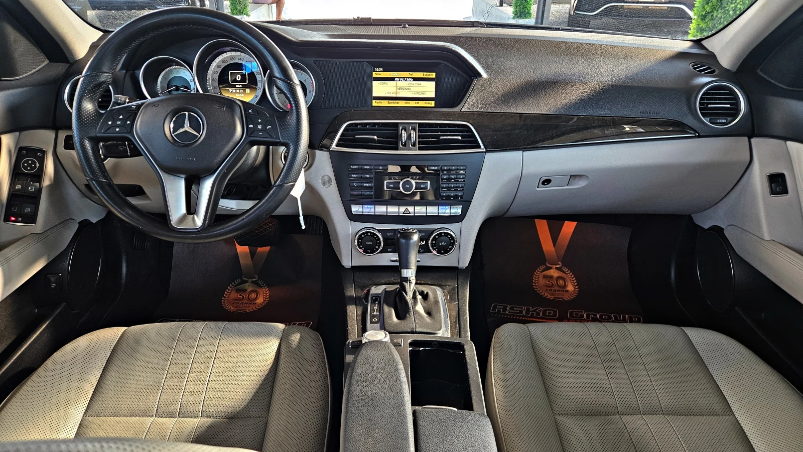 Mercedes-Benz C 250 AMG/AVANTGARDE/FACE/ПОДГРЕВ/ОБДУХ/GERMANY/F1/LIZIN, снимка 8 - Автомобили и джипове - 55552026