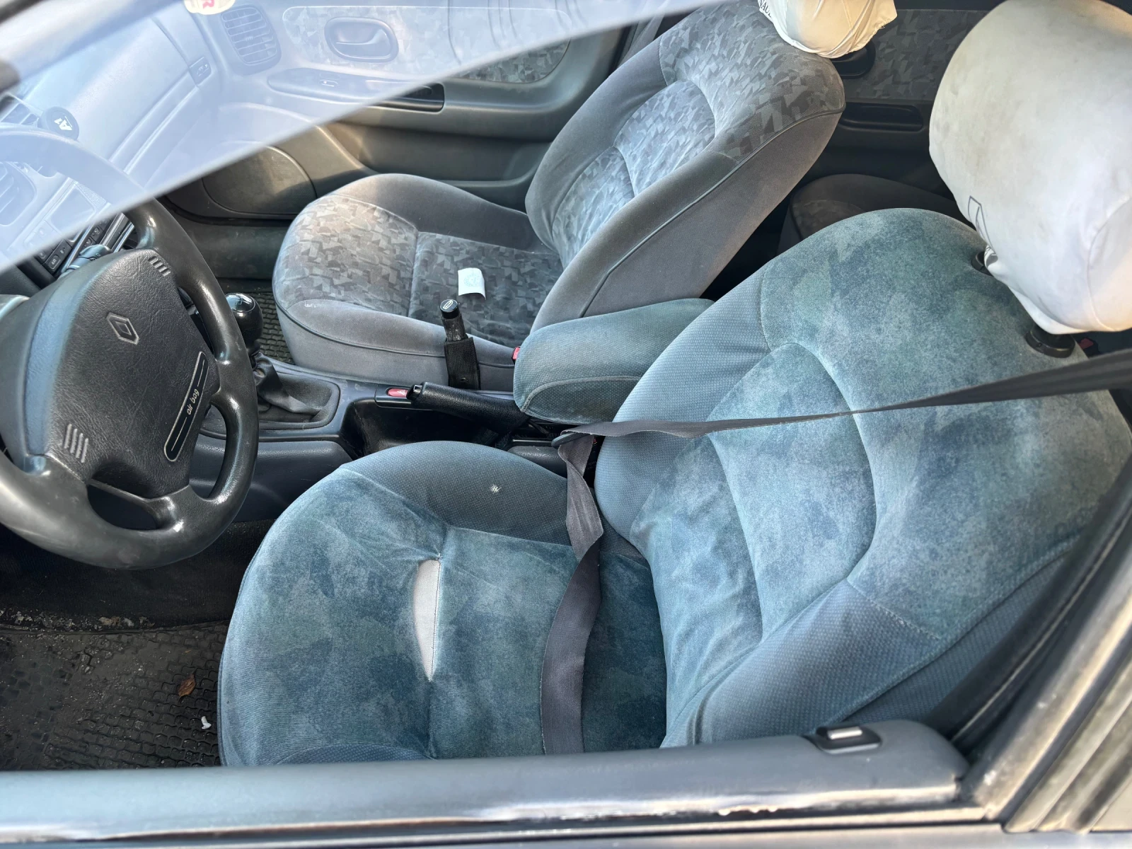 Renault Laguna 1, 8 90 mono, снимка 7 - Автомобили и джипове - 55825687