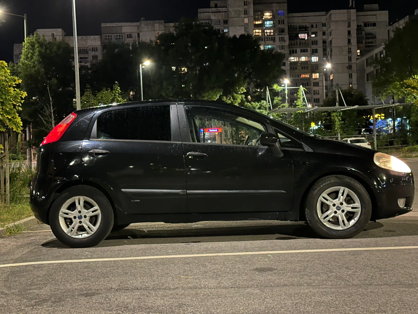 Fiat Punto 1.9 multijet, снимка 3 - Автомобили и джипове - 55871465