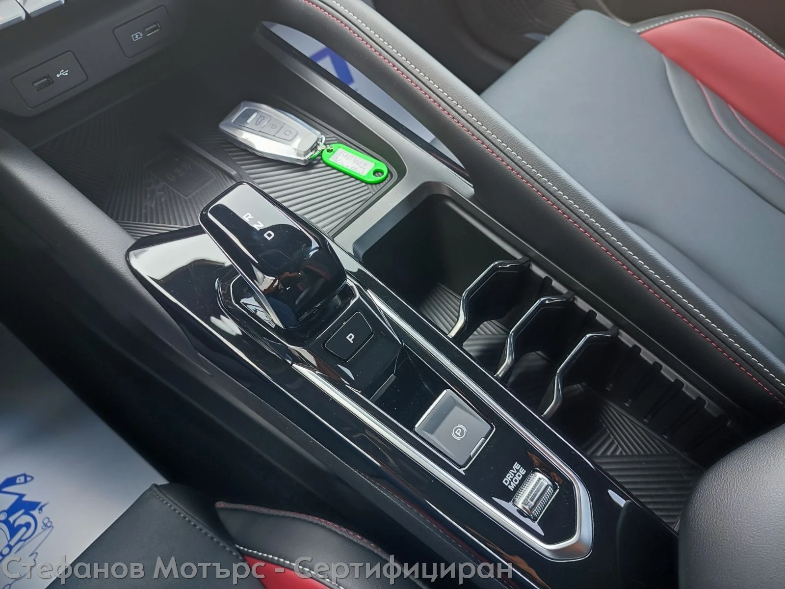 Geely Coolray GF 1.5 Turbo (174hp) AT7, снимка 14 - Автомобили и джипове - 56208830