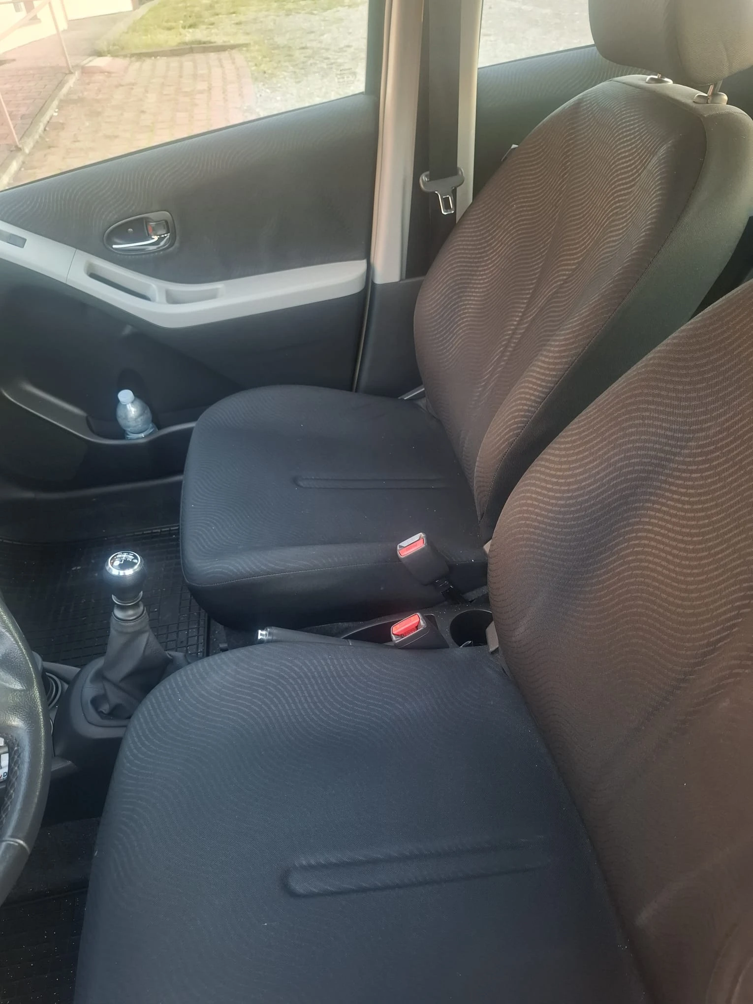 Toyota Yaris, снимка 6 - Автомобили и джипове - 56239496