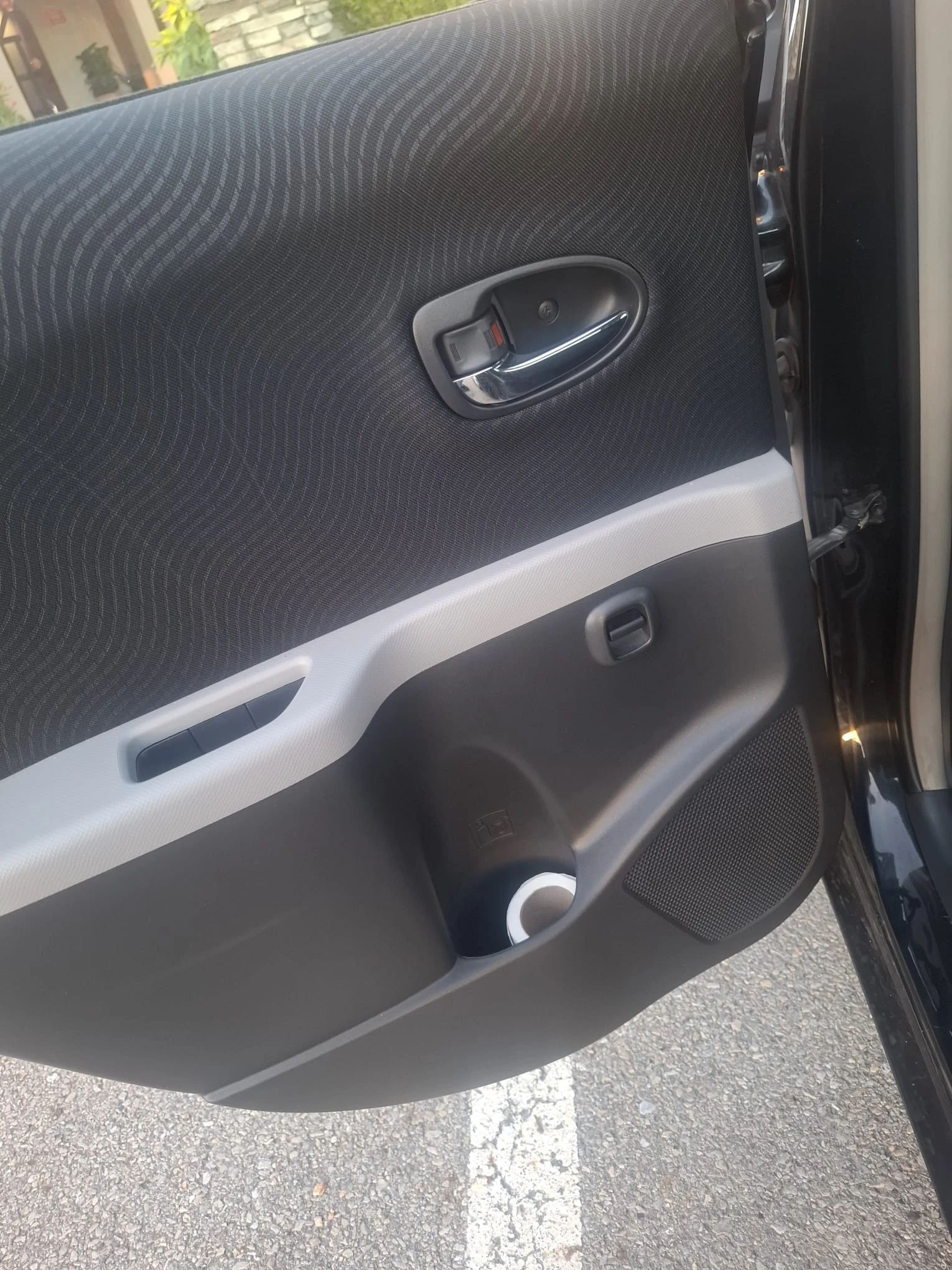 Toyota Yaris, снимка 4 - Автомобили и джипове - 56239496