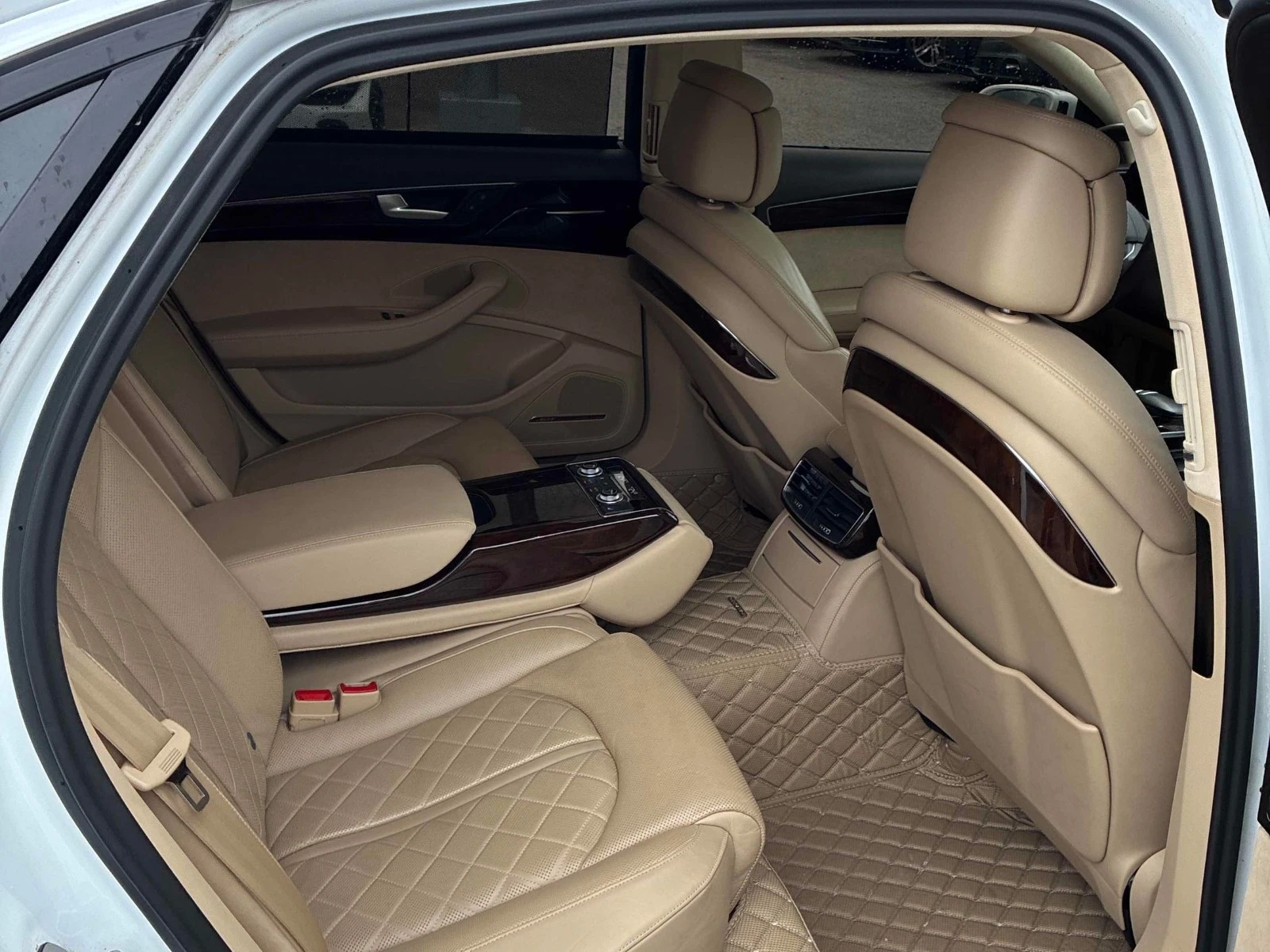 Audi A8 L * 4.0T * АвтоКредит * (ЦЕНА ДО БГ), снимка 13 - Автомобили и джипове - 56328156