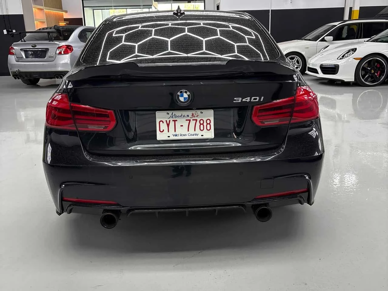 BMW 340 * xDrive * CARFAX * ����� �� ����������� | Mobile.bg � ����������� 4