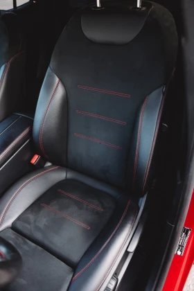 Mercedes-Benz GLB 200, снимка 8