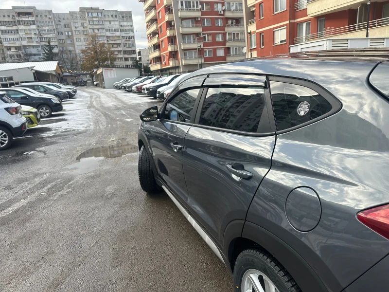 Hyundai Tucson 2.0 GDI 4Х4, снимка 5 - Автомобили и джипове - 48079518