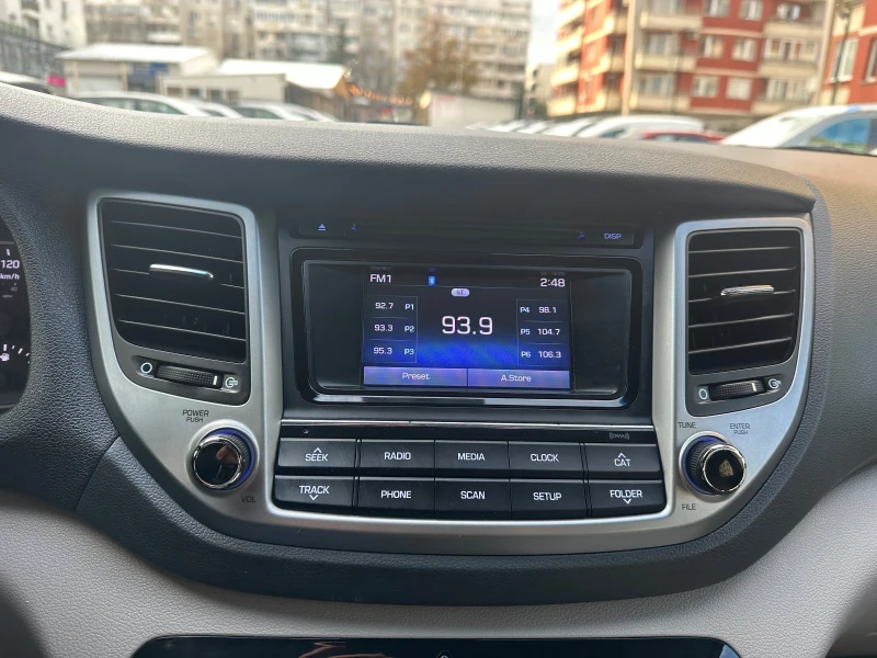 Hyundai Tucson 2.0 GDI 4Х4, снимка 12 - Автомобили и джипове - 48079518