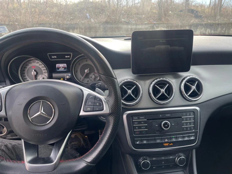 Mercedes-Benz GLA 220 d 4-matic AMG line, снимка 9 - Автомобили и джипове - 48459609