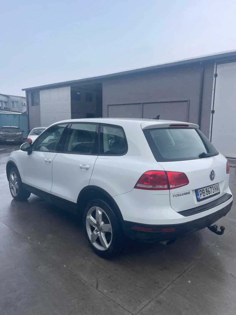 VW Touareg, снимка 4 - Автомобили и джипове - 48695686