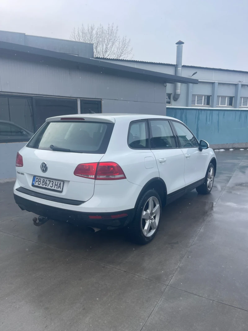 VW Touareg, снимка 3 - Автомобили и джипове - 48695686