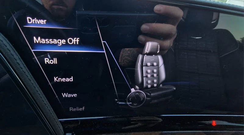 Cadillac Escalade ESV 600 SPORT PLATINUM BLACK ONYX , снимка 10 - Автомобили и джипове - 52187181