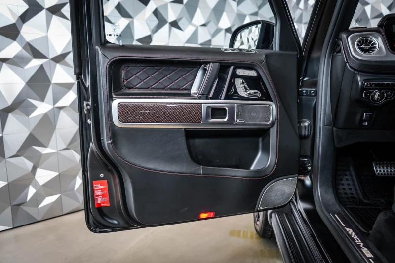Mercedes-Benz G 63 AMG Edition1* Manufaktur* Magno* Night* Burmester* Лиз, снимка 7 - Автомобили и джипове - 52635992