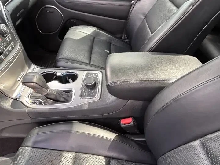 Jeep Grand cherokee SUMMIT * 5.7 HEMI * 4WD * CARFAX * ЦЕНА ДО БГ * , снимка 6 - Автомобили и джипове - 54555541