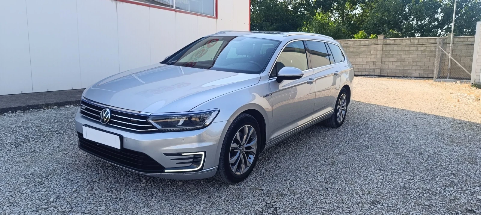 VW Passat 1.4 Plug In Hybrid, Automatic, 209000km.2016 г., снимка 1