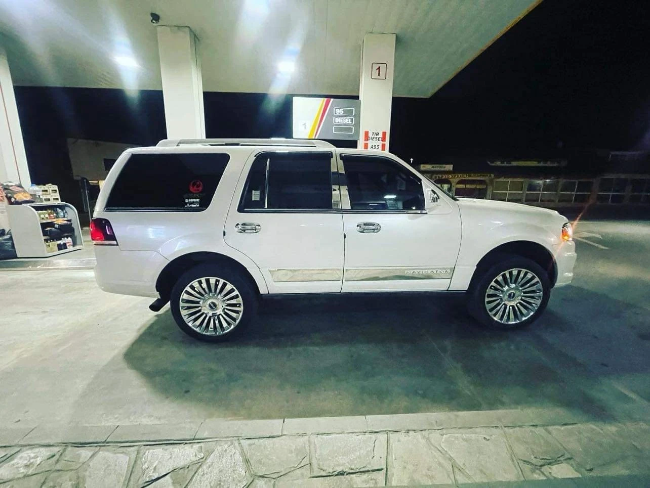 Lincoln Navigator Navigator - изображение 2