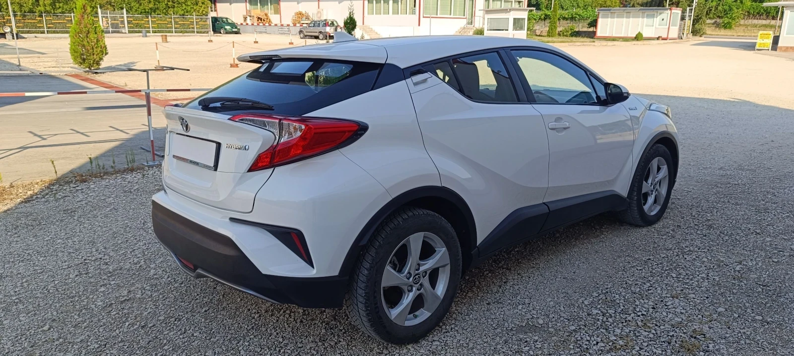 Toyota C-HR 1.8 Hybrid, Automatic, 65000km.2020 г. - изображение 5