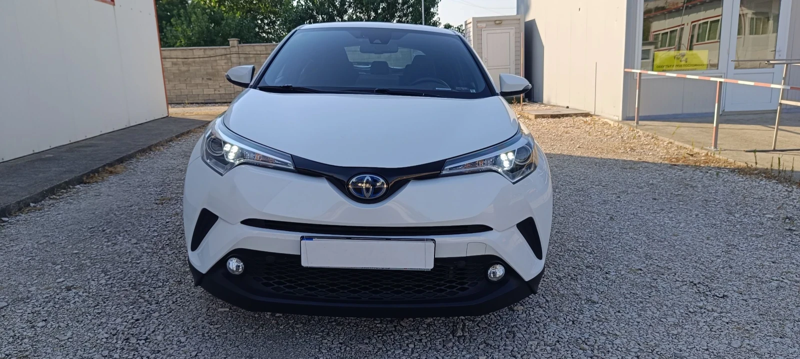 Toyota C-HR 1.8 Hybrid, Automatic, 65000km.2020 г. - изображение 2