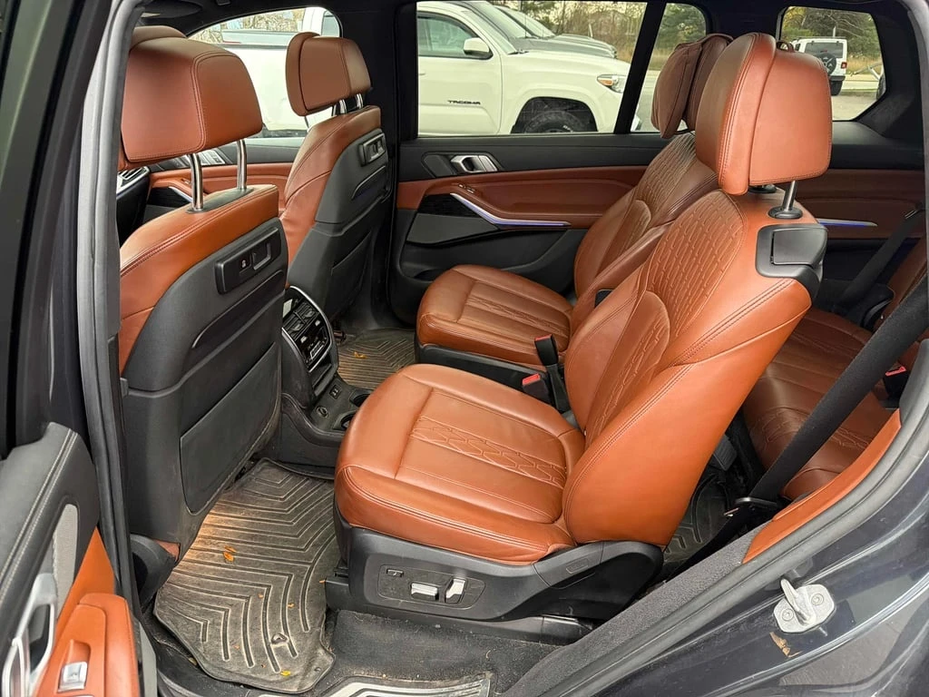 BMW X7 * xDrive40i * CARFAX *    | Mobile.bg   10