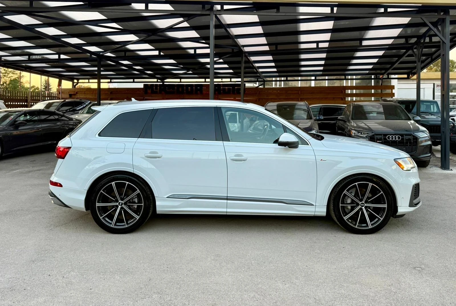 Audi Q7 55TFSI Technik S-Line | |  | Mobile.bg   4