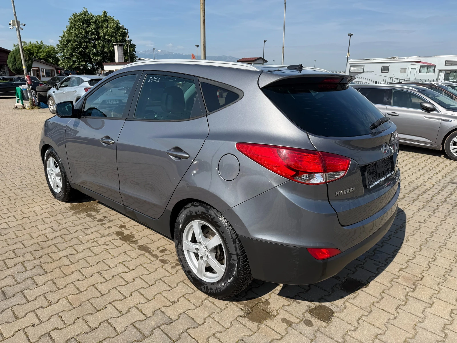Hyundai IX35 2.0CRDI AWD AVTOMAT/PANPRAMA/KOJA EURO 5, снимка 8 - Автомобили и джипове - 54736915