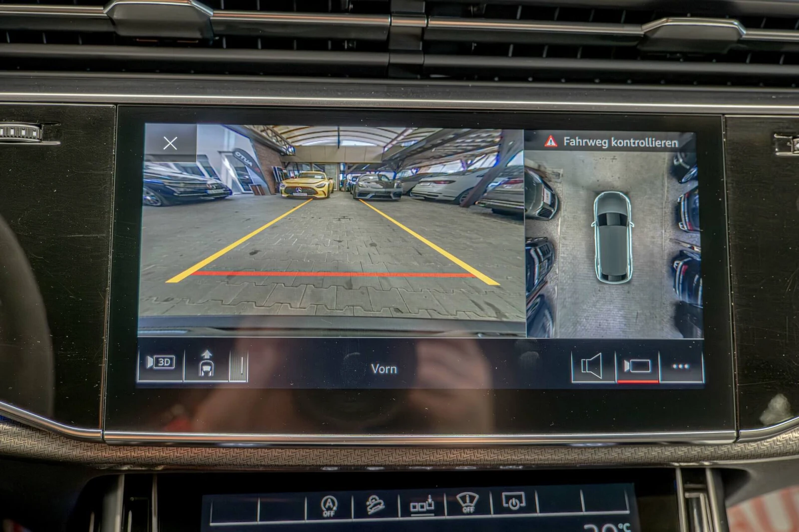 Audi RSQ8 Керамика/Карбон/HuD/Обдухване/Камера 360/Bang&Oluf, снимка 13 - Автомобили и джипове - 54743201