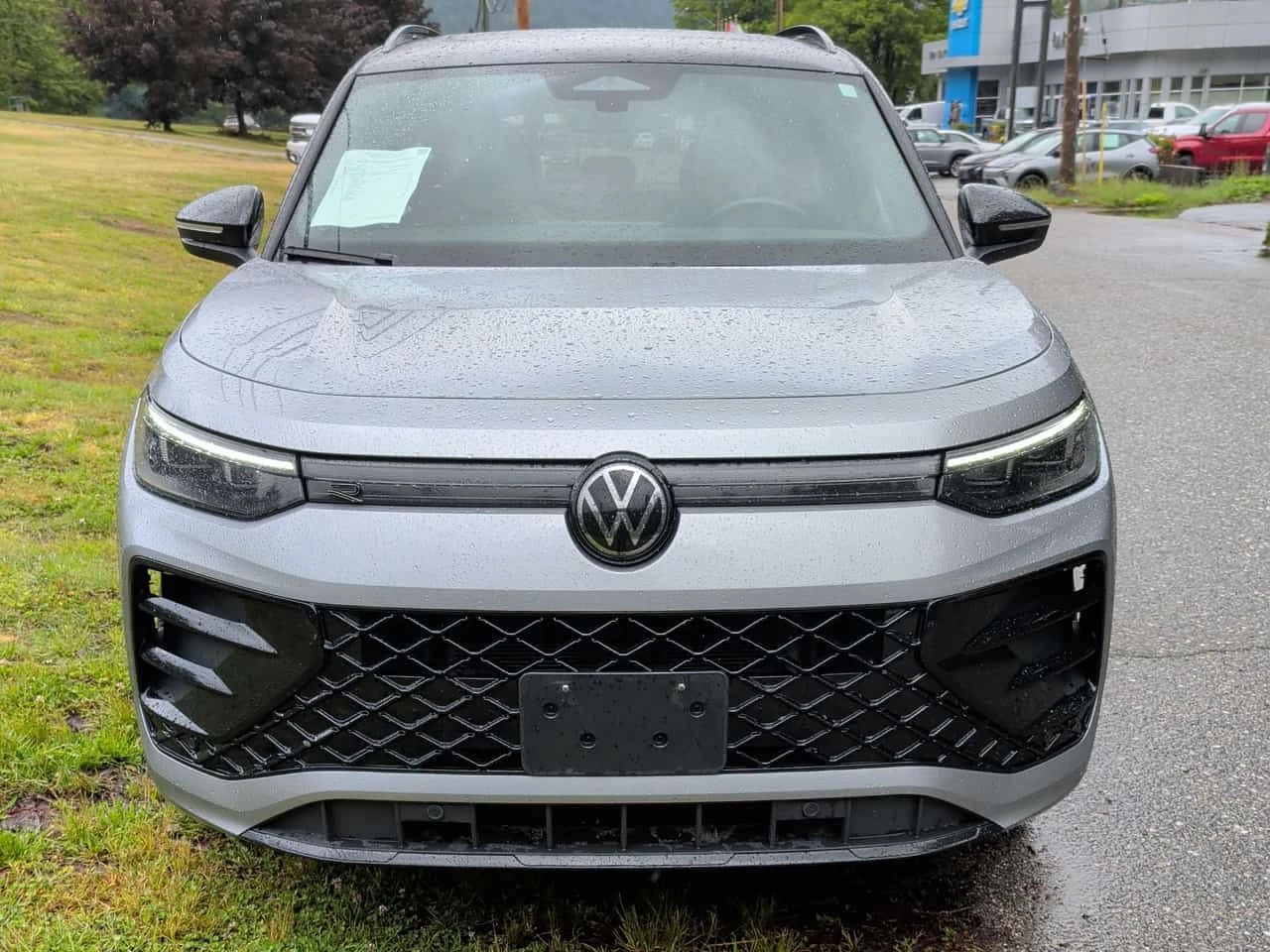 VW Tiguan * Comfortline R Line Black Edition * CARFAX * БЕЗ , снимка 6 - Автомобили и джипове - 54840471